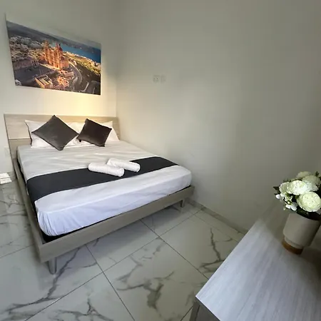 Apartment Luxury Penthouse In Sliema