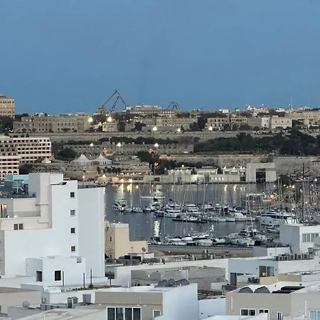 Luxury Penthouse In * Sliema