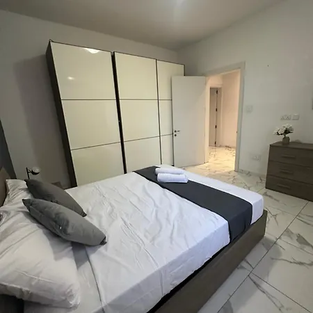 Luxury Penthouse In Appartamento