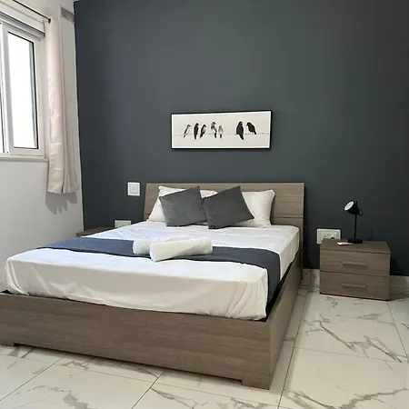 Luxury Penthouse In Lägenhet Sliema